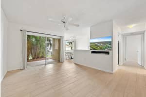 272 Village Boulevard 7111, Tequesta