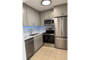 3240 Lake Osborne Drive 108, Lake Worth Beach, FL 33461 - MLS#R11122149