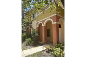 302 Santa Catalina Circle, North Lauderdale, FL 33068 - MLS#R11122157
