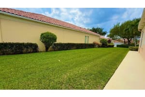 2706 James River Road, West Palm Beach, FL 33411 - MLS#R11122185