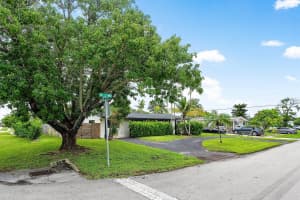 1300 SE 1st Way, Deerfield Beach, FL 33441 - MLS#R11122191