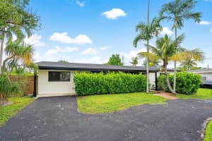 1300 SE 1st Way, Deerfield Beach, FL 33441 - MLS#R11122191
