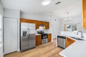 1118 9th Square, Vero Beach, FL 32960 Sold 12/12/25