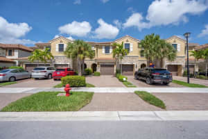 10348 Wellington Parc Drive, Wellington, FL 33449 Sold 10/27/25