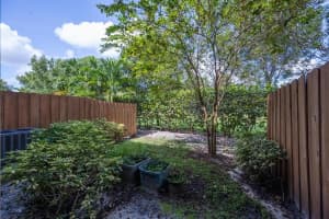 10348 Wellington Parc Drive, Wellington, FL 33449 Sold 10/27/25