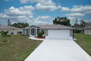 1945 Sunrise Drive Sw, Vero Beach