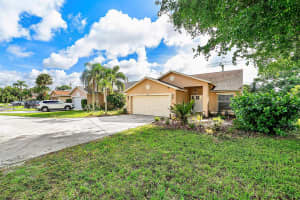 14 Ripley Way, Boynton Beach, FL 33426 - MLS#R11122282