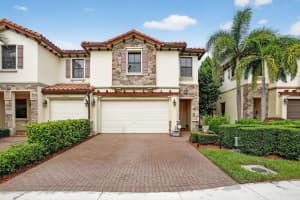 6951 Broadland Way, Coconut Creek