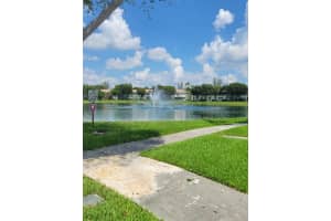 2711 SE 16th Avenue 102, Homestead, FL 33035 - MLS#R11122377