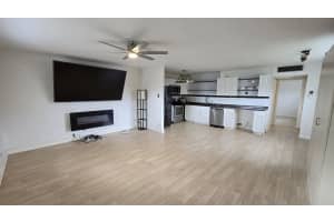 670 Flanders N 670, Delray Beach, FL 33484 - MLS#R11122391