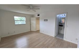 670 Flanders N 670, Delray Beach, FL 33484 - MLS#R11122391