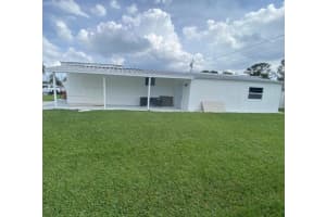 92 NE 15th Terrace, Stuart, FL 34994 - MLS#R11122415