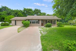 24 Russell Street, Tequesta, FL 33469 - MLS#R11122431