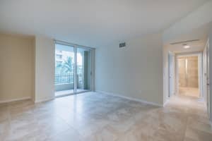 403 S Sapodilla Avenue 302, West Palm Beach, FL 33401 Sold 12/02/25
