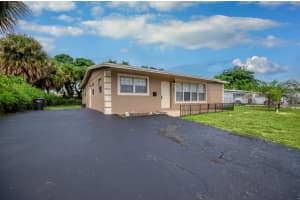 1023 N Australian Avenue, West Palm Beach, FL 33401 - MLS#R11122488
