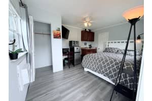 517 Kanuga Drive 4, West Palm Beach