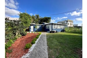 517 Kanuga Drive 4, West Palm Beach, FL 33401 - MLS#R11122500