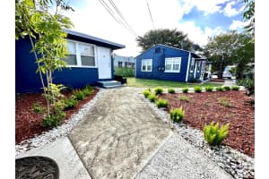 517 Kanuga Drive 4, West Palm Beach, FL 33401 - MLS#R11122500