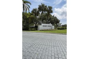 4105 Nw 1st Court, Delray Beach
