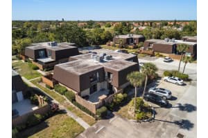 5668 Se Riverboat Drive 125, Stuart