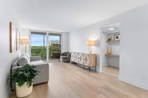 689 6th Court, Boynton Beach, FL 33435 - MLS#R11122610