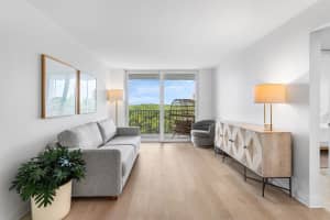 689 6th Court, Boynton Beach, FL 33435 - MLS#R11122610