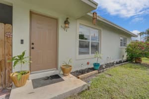 5568 Balfrey Drive, West Palm Beach, FL 33413 Sold 12/15/25