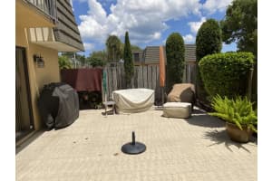 1617 16th Way, West Palm Beach, FL 33407 Sold 12/02/25