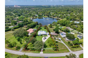 4628 Square Lake Drive, Palm Beach Gardens
