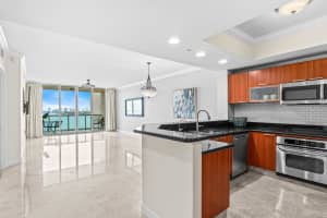2650 Lake Shore Drive 703, Riviera Beach, FL 33404 - MLS#R11122667