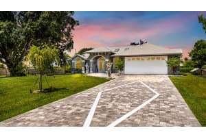 1095 47th Avenue SW, Vero Beach, FL 32968 - MLS#R11122692