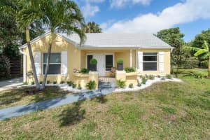 727 S Lake Drive, Lantana, FL 33462 - MLS#R11122771
