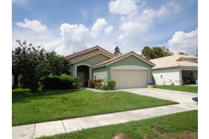 890 Lake Wellington Drive, Wellington