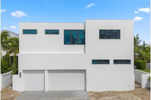 310 Grove Place, Delray Beach, FL 33444 - MLS#R11122799