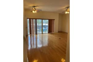 1950 Presidential 2 Way, West Palm Beach, FL 33401 - MLS#R11122832