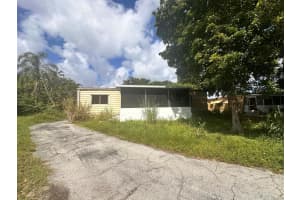 11898 Cove Place, Boca Raton