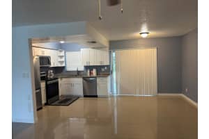 319 NE Camelot Drive, Port Saint Lucie, FL 34983 - MLS#R11122852