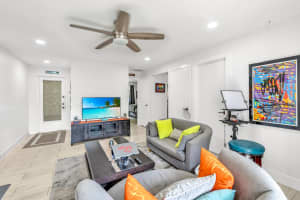 2638 Taylor Street E-5, Hollywood, FL 33020 - MLS#R11122854