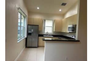 6211 Arlington Way, Fort Pierce, FL 34951 - MLS#R11122859