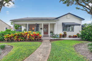 1001 Avon Road, West Palm Beach, FL 33401 - MLS#R11122869