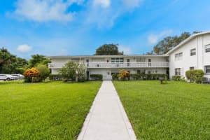 10 Farnham A 10, Deerfield Beach, FL 33442 Sold 11/07/25