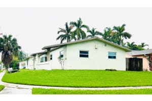 646 NE 2nd Place, Dania Beach, FL 33004 Sold 12/30/25