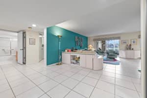 9975 Seacrest Circle 102, Boynton Beach, FL 33437 - MLS#R11122944