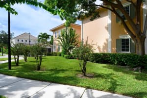 117 Glencullen Circle, Jupiter, FL 33458 Sold 10/21/25