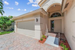 5849 Royal Isles Boulevard, Boynton Beach, FL 33437 - MLS#R11123037