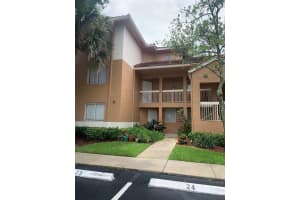 832 Nw 92nd Avenue, Plantation