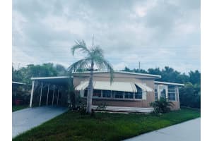 18 Cozumel Lane, Port Saint Lucie, FL 34952 Sold 10/31/25