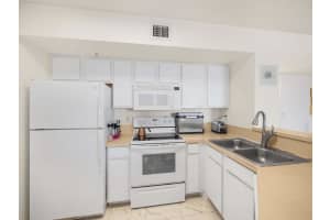 1200 Scotia Drive 404, Hypoluxo, FL 33462 - MLS#R11123130