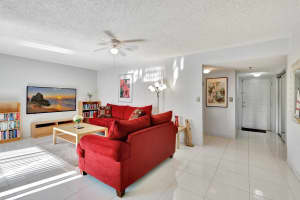 1915 Lavers Circle E103, Delray Beach, FL 33444 - MLS#R11123145
