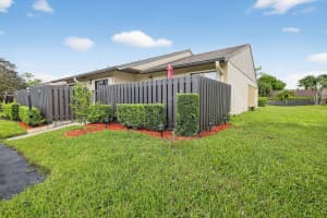542 Shady Pine Way H, Greenacres, FL 33415 Sold 12/23/25